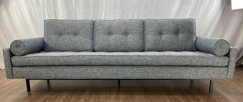 Chicago sofa in Vault Dove
