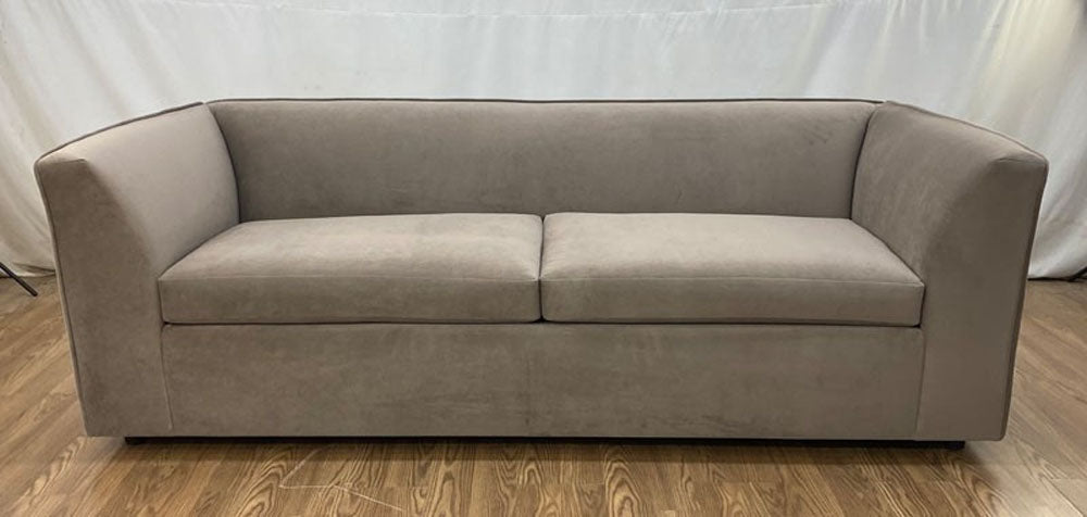 Dresden style sofa with sleeper