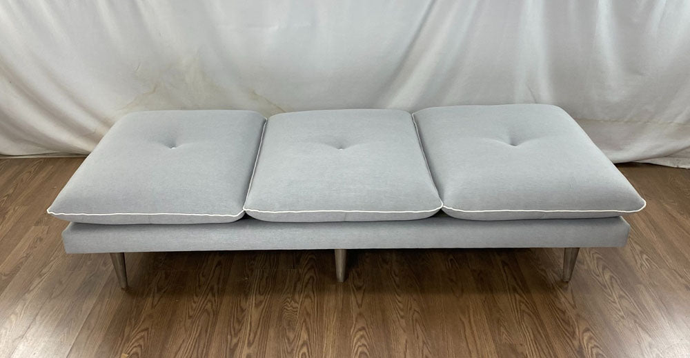 Custom pillowed bench