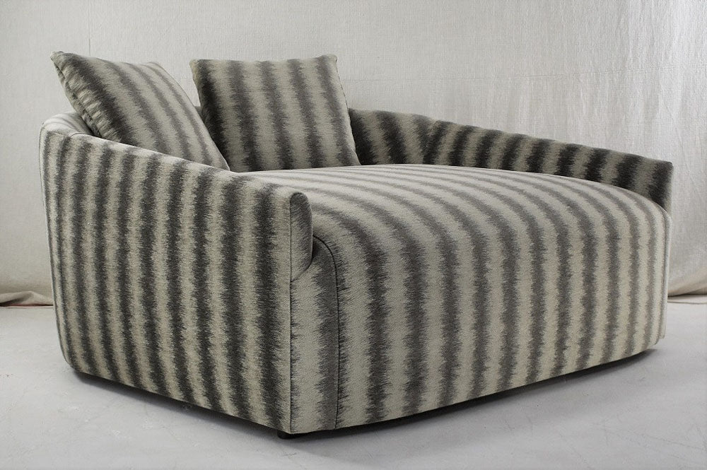 Malta cuddle chair