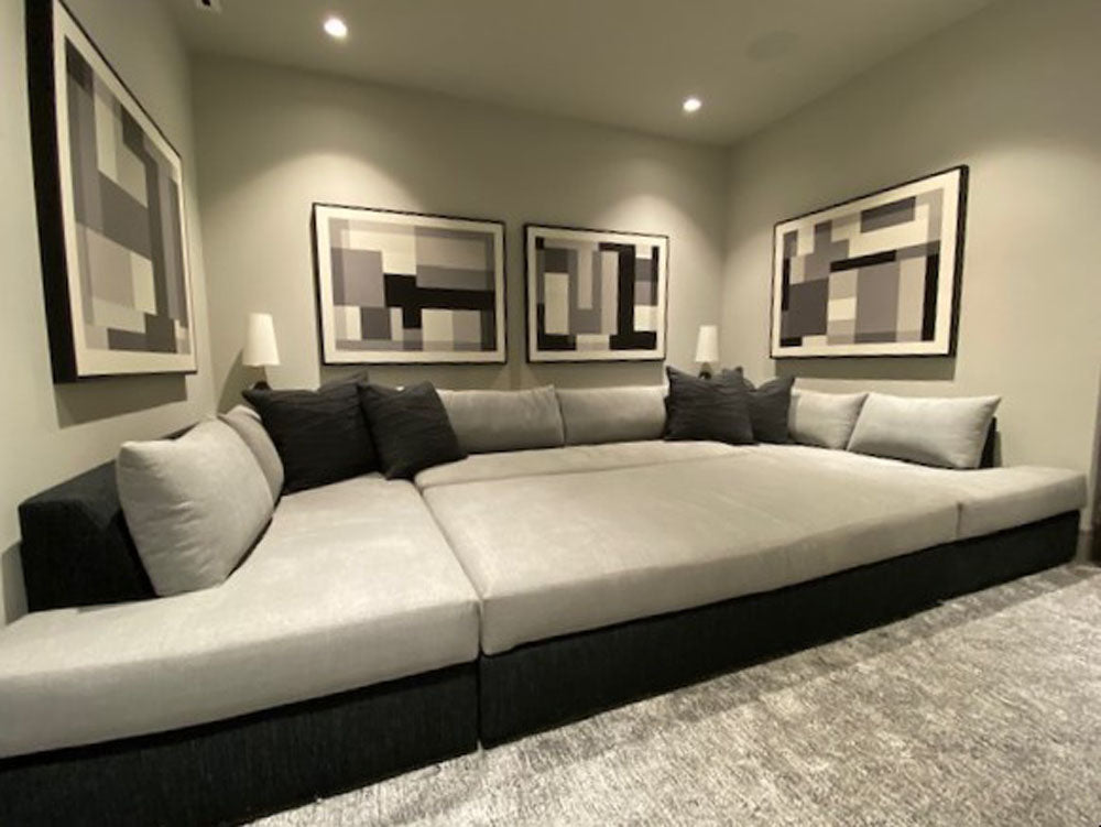 Pit-style Pacifica sectional
